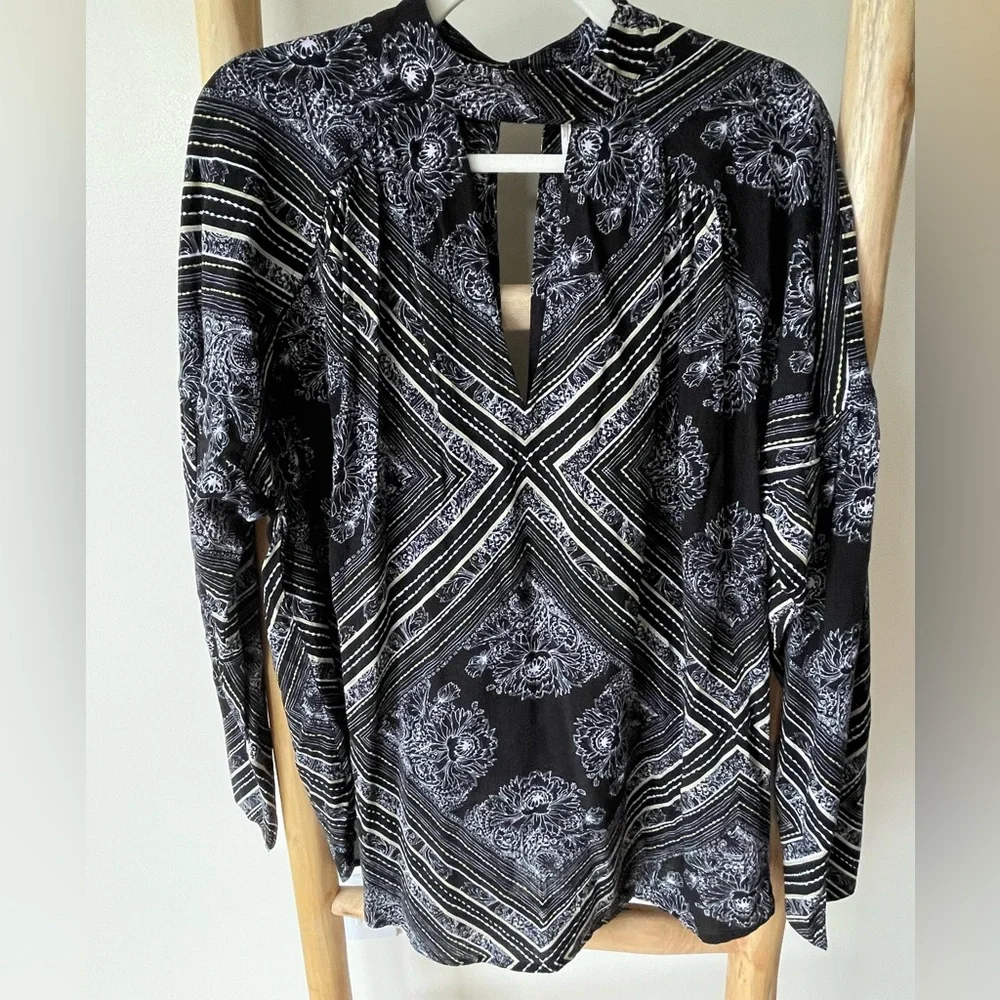Free People Walking on a Dream Long Sleeve Flowy Sexy Black Keyhole Neck Tunic S